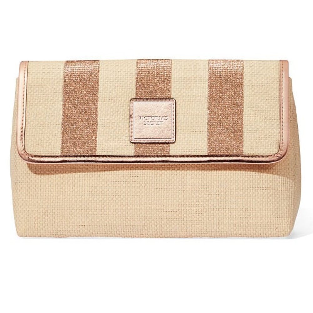 VS Straw Clutch NWT So adorable and Compact Purse Handbag  NWT